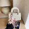 Bolso de mujer bordado de nicho de comercio exterior 2026 nuevo estilo de moda bolso cruzado versátil bolso de mano verano Bolso tote pequeño Lady Dior