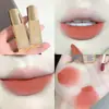 CACE tubo pequeño dorado labial mate barro suave niebla sedosa baja saturación color café con leche versátil blanco natural brillo de labios para estudiante