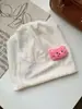 Bonito gorro posparto, adecuado para usar al dormir, diseñado para mujeres embarazadas con cabezas más grandes, proporciona protección contra el viento y tiene un diseño elegante y de alta calidad.