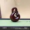 Sándalo Natural Cisne Pequeño Colgante de Madera Maciza Accesorios de Collar Tejidos a Mano DIY para Hombres Mujeres Parejas Llaveros de Teléfono