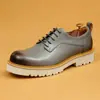 Zapatos Derby de Punta Redonda Suela Gruesa Piel Genuina Color Frotado a Mano Para Viajar al Trabajo Zapatos de Cuero de Negocios Estilo Británico Versátiles Aumentadores de Altura Talla Grande Zapatos para Hombre