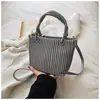 Bolso Cubo Retro de Moda Estilo Francés para Mujer 2025 Otoño Textura Simple Bolso de Hombro Bolso Cruzado de Moda para Mujer