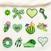 Patches bordados verde fresco com desenhos de frutas e plantas em estilo cartoon para decoração em roupas, bolsas e computadores
