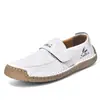 Sapatos Casuais Doudou Novos para Casal Primavera e Outono Tamanho Grande Respiráveis Mocassins Costurados à Mão Sapatos Rasos Casuais de Comércio Exterior para Homens e Mulheres