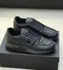 En Stock 2025 Moda Triángulo Micro-Logo Suela Gruesa Aumentador de Altura Zapatos de Papá Punta Redonda Con Cordones Versátiles Zapatillas Casuales