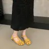 Sandalias Birkenstock Tejidas con Punta Hueca y Suela Suave para Mujer 2026 Nuevo Verano Retro Planas Rojas