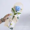 Produtos Acabados de Bastão Torcido Feito à Mão: Girassóis, Tulipas, Rosas, Cartões de Flores de Mão, Lembrancas, Buquês para o Festival do Meio Outono Atacado