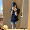 Camiseta Casual de Verano Relajada para Mujer, Manga Corta Suelta, Cuello en V, Estampado de Copo de Nieve Klaysel 165, Top Fresco y Ligeramente Transparente