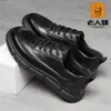 Zapatos Deportivos Casuales de Cuero de Caña Alta Nuevos 2026 para Hombres Mayores Zapatos Cómodos con Cordones para Hombre Venta al por Mayor 51083