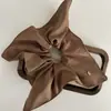 Diadema de Cuadrado Gris con Rayas Doradas de Alta Gama Coreana para Cola de Caballo Accesorio para el Cabello Versátil y Elegante