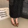 Estilo Irregular Puntiagudo Adelgazante Hada Gamuza Mary Jane Zapatos Primavera y Otoño Francés Correas Finas Suave Nuevo Estilo Versátil