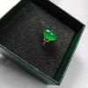 Anillo de calcedonia en polvo de hibisco con superficie de huevo de hielo alto con incrustaciones de oro rosa, anillo de jade fino ajustable con incrustaciones plateadas