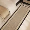 Tapete de quarto estilo minimalista, tapete de cabeceira, capacho, decoração de casa de luxo, tapete de tira longa, veludo cake, tapete resistente a manchas