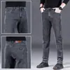 Jeans cinza fumê masculino de alta qualidade de Hong Kong, novo estilo de verão, corte reto solto, elástico, versátil para uso formal e casual