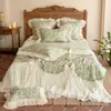 Estilo Pintura a Óleo de Luxo Leve Floral Verde Tencel 60S Colcha de Cama Colcha de Verão Conjunto de Quatro Peças com Babados Plissados e Colcha Refrescante para Ar Condicionado