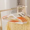 Percha Antideslizante Engrosada, Percha Doméstica sin Marcas, Giratoria, Multifuncional, Percha de Plástico de Hombro Ancho para Uso Tanto en Seco como en Húmedo