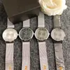 Relógio com Pulseira de Malha, Mostrador Estiloso, Estilo da Moda Feminina Tendência, Mostrador Grande a Quartzo