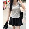 Camisa polo de ombro de algodão puro, camiseta de manga curta, feminina, verão, ajuste fino, cintura justa, design plissado, nicho, top curto bordado