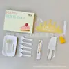 Set de Tenedor Cuchillo Plato Desechables para Pastel Envío Envuelto en Película Caja de Regalo para Fiesta de Cumpleaños Juego de Cinco Piezas Vajilla para Mesa de Pastel