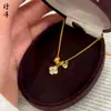 O Mesmo Estilo da Loja de Joias, Colar Anel Corrente de Clavícula Trevo de Quatro Folhas Zircônia Corrente, Super Brilhante, Cool e Sofisticado, Requintado e de Alta Qualidade, Corrente Versátil para Clavícula