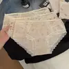 Calcinha de Renda Floral Pastoral para Mulheres, Forro Estendido 100% Algodão, Cintura Média, Ajustada ao Quadril, Vazada, Respirável, Calcinha Triângulo