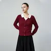 Novo Estilo de Início de Primavera 2026 Elegante Suéter de Tricô Slim-Fit para Mulheres, Peça de Alto Padrão Falsa de Duas Peças com Gola Lapela, Top Color-Blocking Versátil da Moda