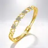 Pulsera de Amor Transfronterizo para Mujer, Cierre de Corazón a Corazón Hueco de Lujo Ligero con Pulsera Tachonada de Diamantes, Joyería de Regalo de Navidad en Stock
