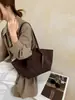 2026 Bolso Tote Nuevo Retro de Terciopelo Escarchado para Mujer, Gran Capacidad, Para Viajar al Trabajo, Bolso de Hombro Único, Estilo Coreano, Simple, Bolso Grande de Mano