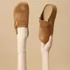 Mules populares de plataforma gruesa para mujer en TikTok, nuevo estilo otoño 2026, mules cerrados sin cordones estilo Birkenstock bordados