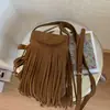 Nueva Bolsa para Teléfono Móvil de Diseño Retro de Nicho, Bolso de Moda de Gama Alta con Borla, Bolso Cruzado Pequeño Retro de Gamuza de Moda para Mujer