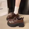 Sapatos Femininos Outono Novo Mocassins de Sola Grossa Estilo Britânico Bico Redondo Pequenos Sapatos de Couro Retrô Aumentadores de Altura Macios de Solado Casual Sapatos de Um Só