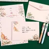 Set de papelería original con temática de gatos, que incluye sobres y papel de carta, con un diseño elegante y minimalista, perfecto para cartas escritas a mano, expresar deseos sinceros y como regalo