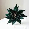 Nuevo producto transfronterizo: Flores navideñas rojas y verdes, tela de terciopelo de alta calidad, flores navideñas pintadas en polvo, decoraciones de flores artificiales tridimensionales de tres capas