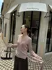 Suéter de Tricô Wanwei Estilo Francês com Decote V para Mulheres 2026 Outono Novo Peça Única Botão Escondido Manga Longa Amarração P6053
