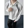 Otoño 2026 Nueva Marca de Moda Estilo Americano Camiseta Casual de Manga Larga con Parches y Rayas, Hombro Normal de Peso Pesado y Cuello de Solapa
