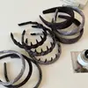 Tiara ondulada com dentes estilo coreano para lavar o rosto, tiara alta torcida antiderrapante para mulheres, acessório de cabelo para sair, acessório de cabelo popular online