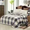 Cubierta de Aire Acondicionado Manta de Regalo Franela Venta al por Mayor Terciopelo Espesado Empaque de Caja de Regalo Joyería Celebración de Apertura de Tienda Recuerdo Oficina