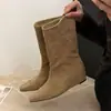 Botines Cortos de Mujer Vintage 2026 Otoño/Invierno Estilo Nuevo Punta Fina Caña Alta Botas Vaqueras con Tacón de Cuña de Gamuza y Superficie Suave