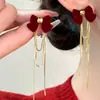 Pendientes de Borla con Lazo de Terciopelo Rojo Estilo Coreano, Lujo Ligero y Sensación de Alta Gama, Pendientes Largos que Hacen que el Rostro Parezca Más Delgado, Pendientes Elegantes para Mujer