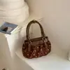 Bolso de nube plisado de lunares 2026, estilo coreano, suave y elegante, adecuado para ir al trabajo, un bolso de hombro o bandolera moderno y versátil