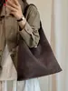 Bolsa de palha tecida transfronteiriça nova, item de venda quente, design minimalista e único, bolsa de ombro, bolsa de ombro de grande capacidade