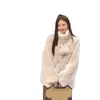 Casaco de Bolinha Peluda para Mulheres no Outono e Inverno Estilo Coreano Roupa de Trabalho Diária Comprimento Médio Aveludado Espesso Quente Casaco para Efeito Emagrecedor Mulheres