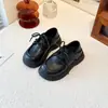 Zapatos pequeños de cuero para niñas, nueva colección otoño 2026, zapatos formales para niños para actuaciones, tallas medianas y grandes, mocasines negros de suela suave