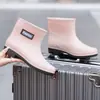 Botas de lluvia de algodón de caña alta, antideslizantes, forradas de polar, cubrezapatos impermeables, cubrezapatos de goma, botas de agua, de media pantorrilla para mujer, aptas para cocina, cálidas, botas de caña corta