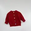 Conjunto de suéter vintage estilo coreano para niñas para otoño: Conjunto de dos piezas para bebé: cárdigan de punto abotonado de colores + pantalón corto de pana
