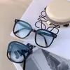 Gafas de sol plegables para mujer, de alta gama, para celebridades de internet, para salidas de verano, para caras redondas, gafas con efecto adelgazante, gafas de sol anti-UV para hombre