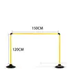 Fornecido diretamente pelo fabricante, o equipamento de treino de basquete destacável inclui cones de arco, bastões de obstáculos e auxílios de treino para drible e passe.