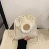 Bolso Casual de Moda Tejido de Paja de Comercio Exterior para Mujer, Color Blanco y Caqui, Estilo Cubo Unisex, Bolso de Hombro para Combinar Diariamente
