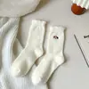 Meias Femininas para Primavera e Outono, Cano Médio Peluciado, Novo Estilo Popular 2026, Forradas com Lã Sintética, Espessadas, Quentes, Meias para Dormir, Meias Brancas Felpudas