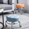 Taburete pequeño con ruedas, taburete bajo, taburete de rodaje silencioso, taburete para caminar para niños, taburete de manicura, taburete de pedicura, taburete para cambiarse de zapatos, herramienta para el cuidado infantil